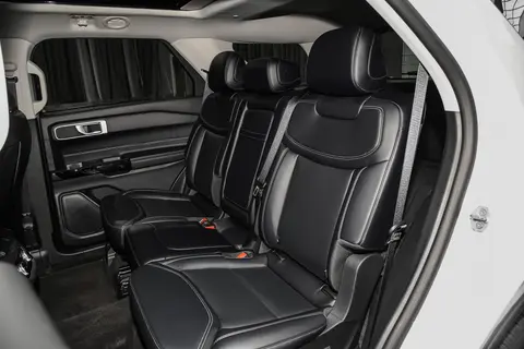 全能、稳妥、可靠，试驾全新福特探险者，享受春日自驾的从容